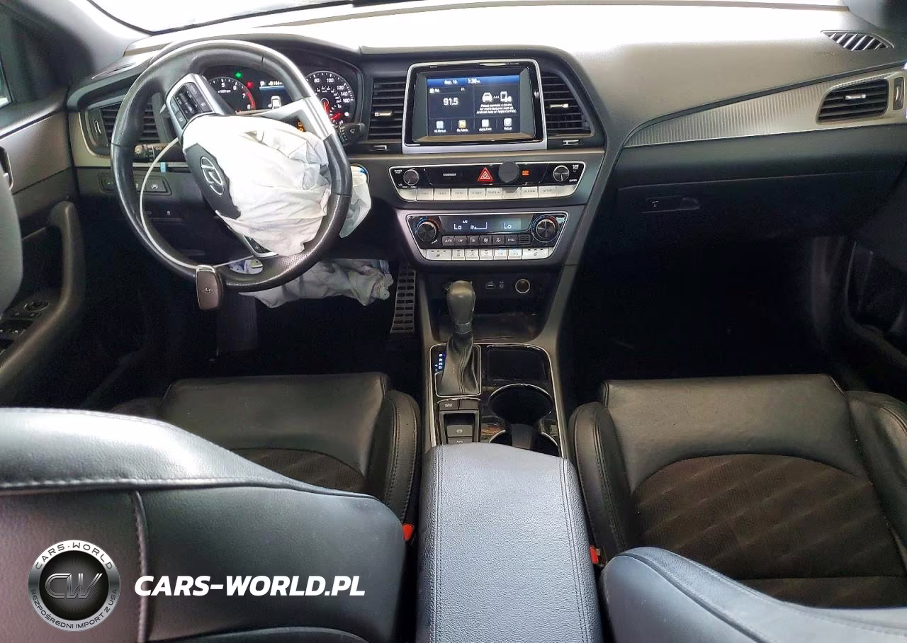 2019 Hyundai Sonata Sport VIN:5NPE34AF2KH821517 - 8