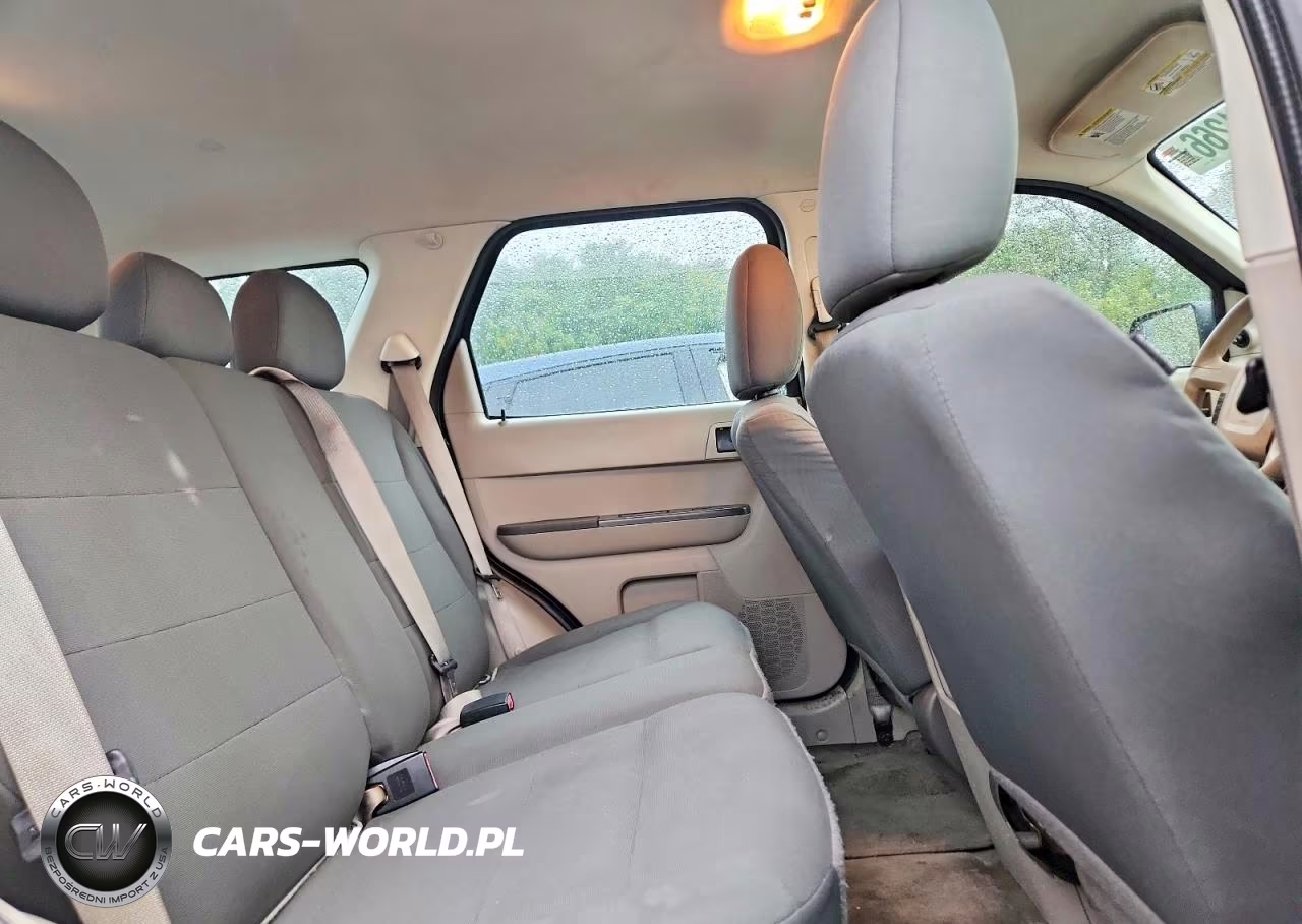 2010 Ford Escape Xls VIN:1FMCU9C74AKB41878 - 11
