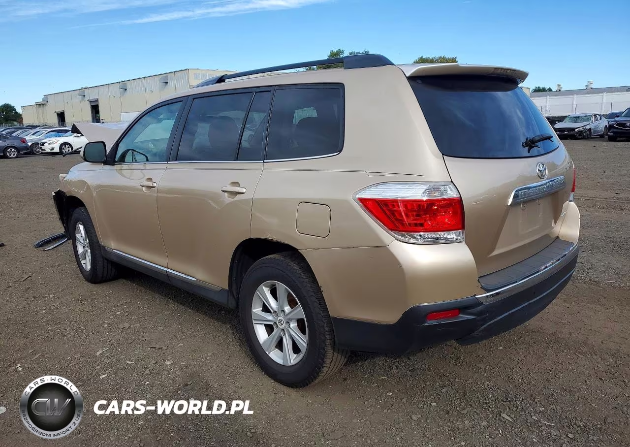 2011 Toyota Highlander Base VIN:5TDBK3EH5BS042831 - 2