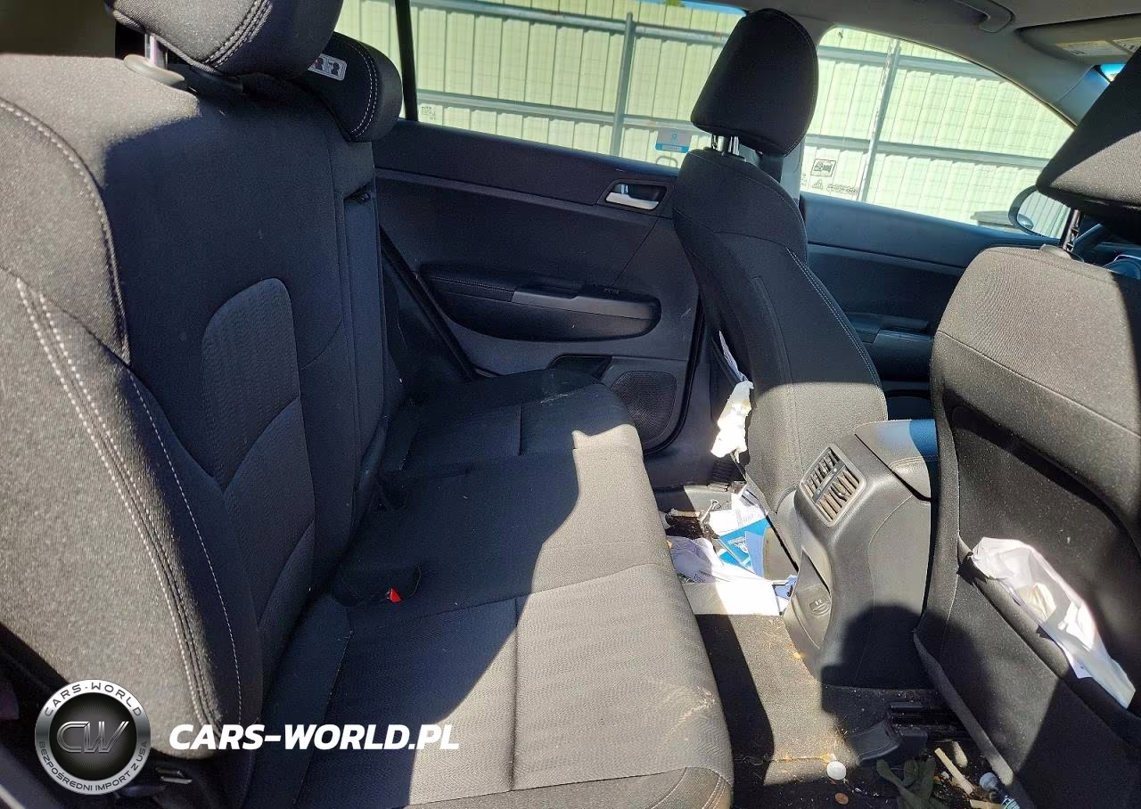 2020 Kia Sportage Lx VIN:KNDPMCAC1L7674313 - 11