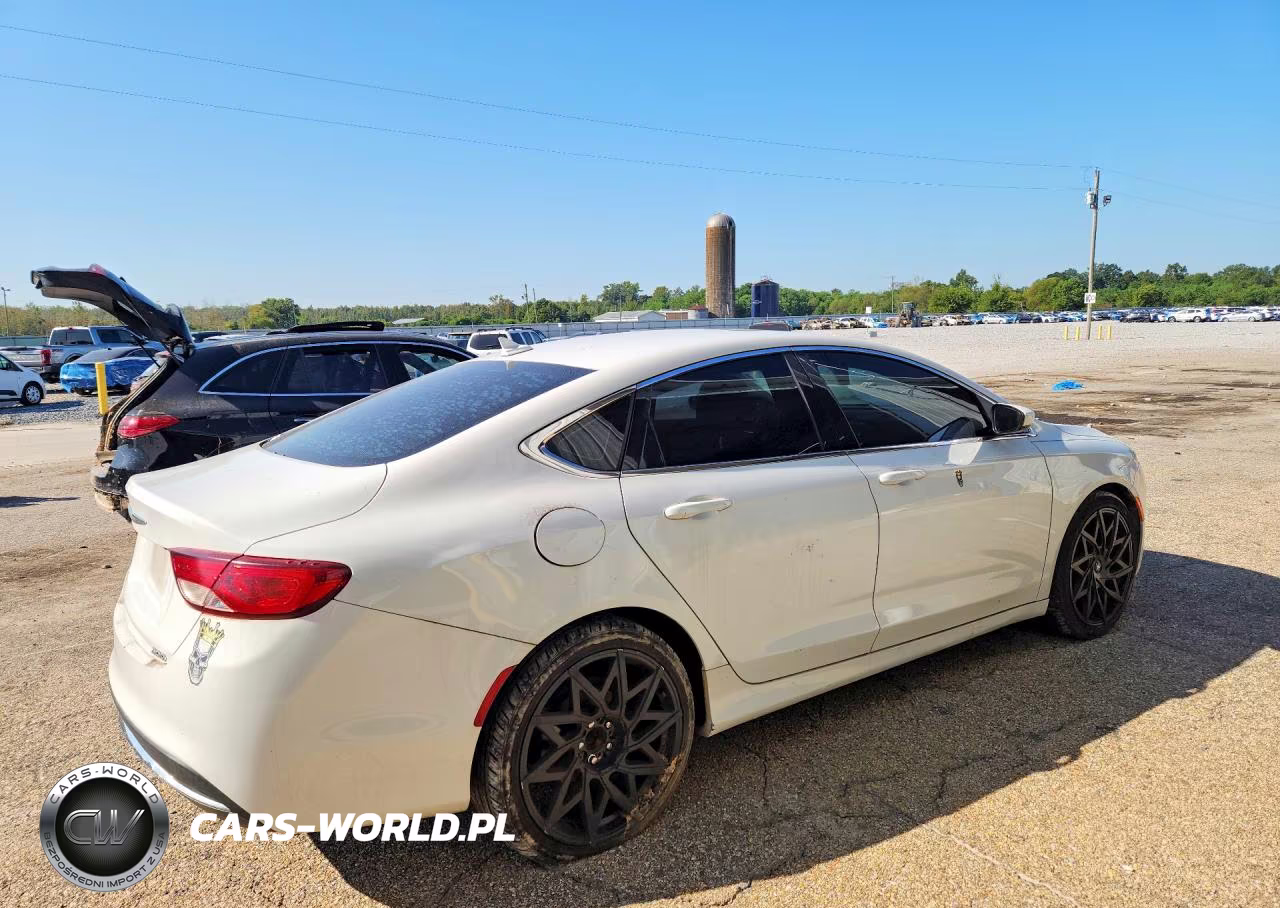 2016 Chrysler 200 Limited VIN:1C3CCCAB4GN117345 - 3