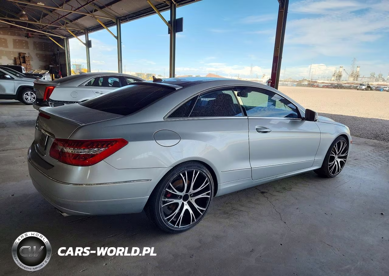 2011 Mercedes-Benz E 350 VIN:WDDKJ5GB4BF125549 - 3