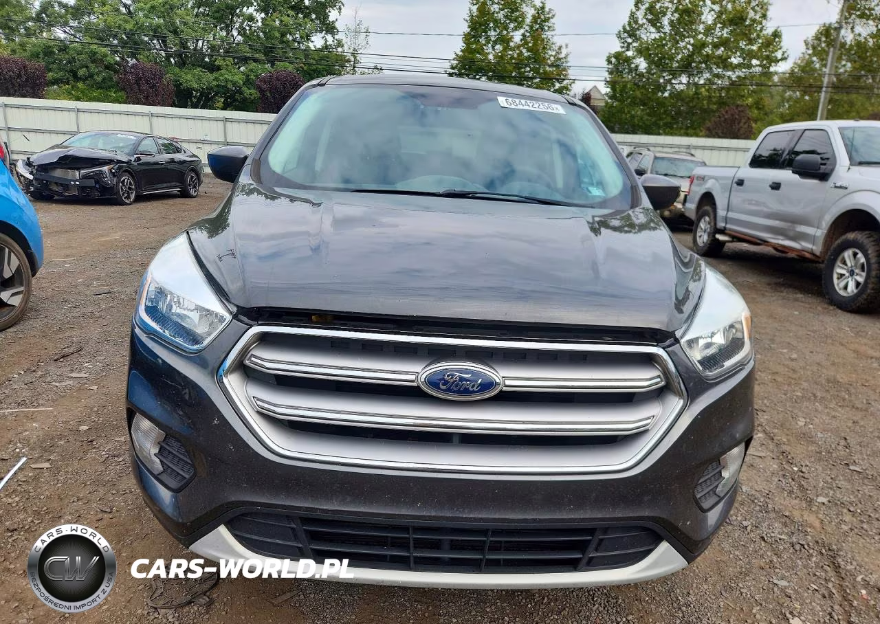 2017 Ford Escape Se VIN:1FMCU9G96HUE02244 - 5
