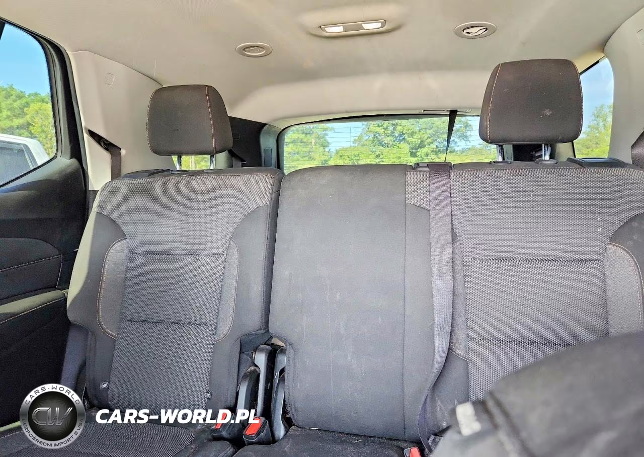 2020 Chevrolet Traverse Ls VIN:1GNERFKW0LJ188119 - 10