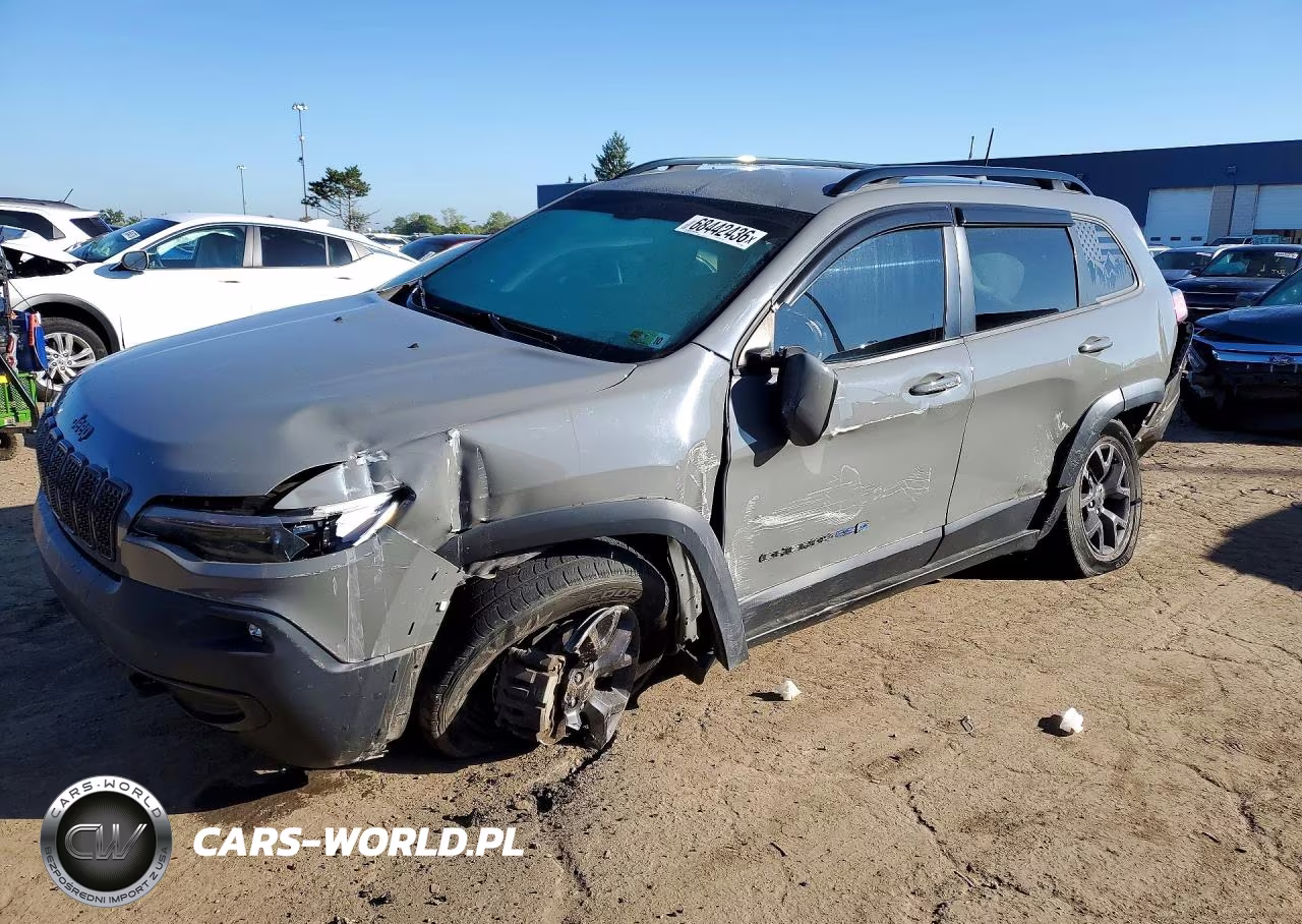 2019 Jeep Cherokee Latitude VIN:1C4PJMCX8KD448848 - 1