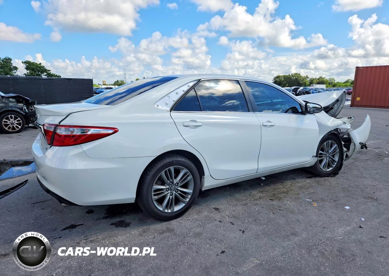 2017 Toyota Camry Se VIN:4T1BF1FK4HU296405 - 3