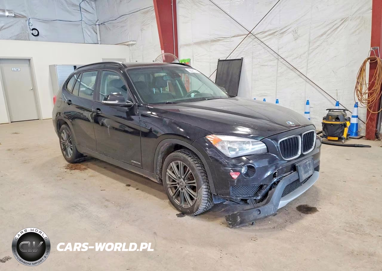 2014 BMW X1 xDrive28I VIN:WBAVL1C52EVY18279 - 4