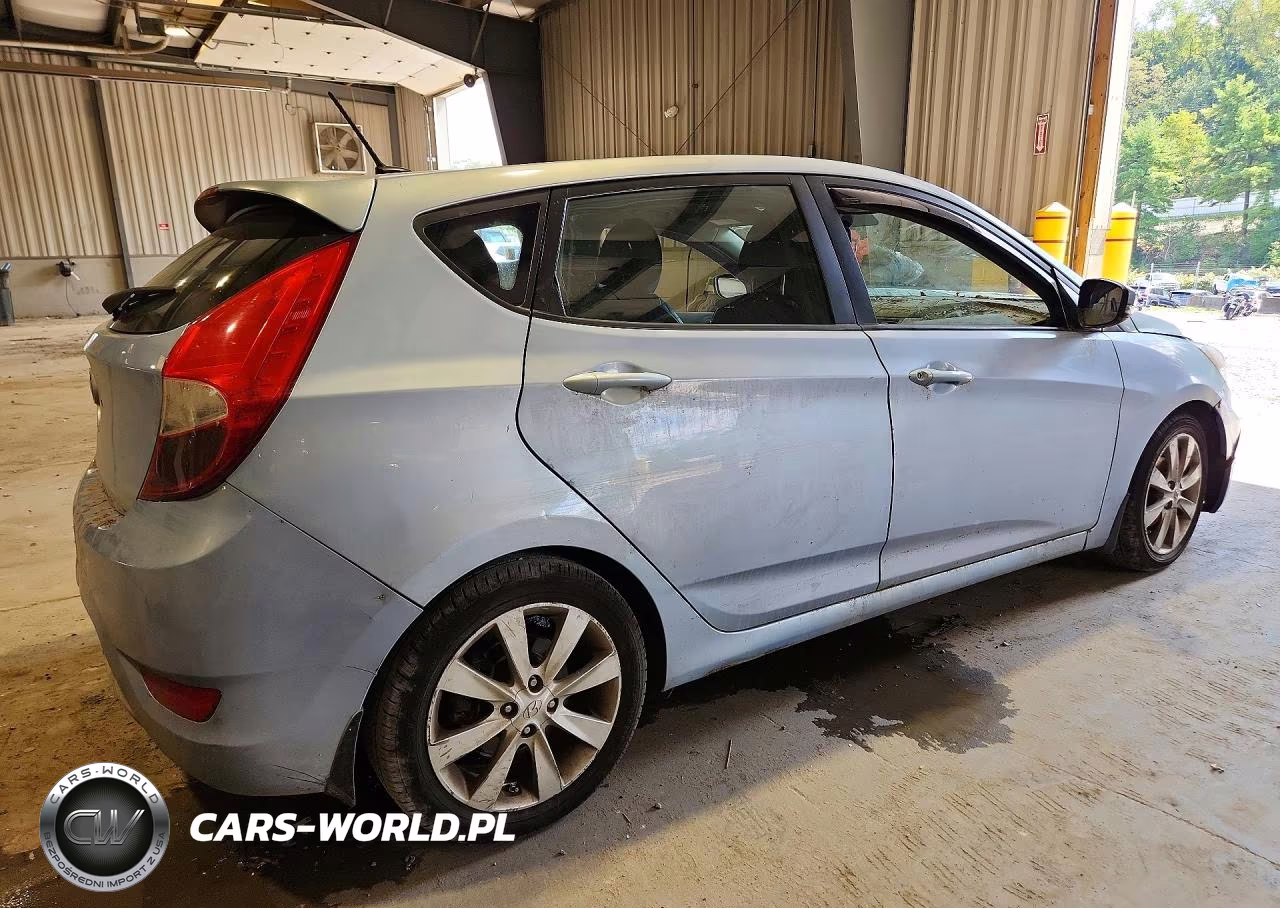 2013 Hyundai Accent Se VIN:KMHCU5AEXDU077574 - 3