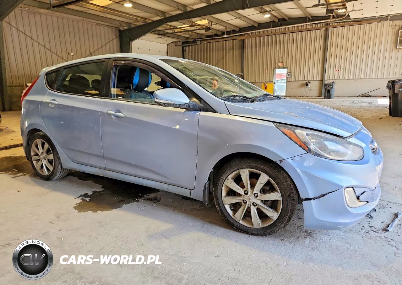 2013 Hyundai Accent Se VIN:KMHCU5AEXDU077574 - 4