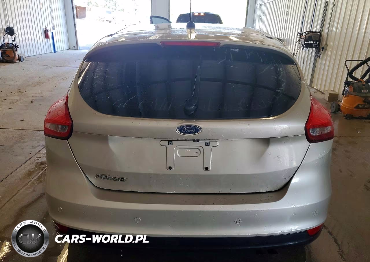 2017 Ford Focus Sel VIN:1FADP3M23HL228729 - 6
