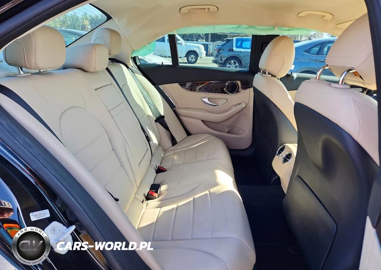 2016 Mercedes-Benz C 300 VIN:55SWF4JB5GU098565 - 10
