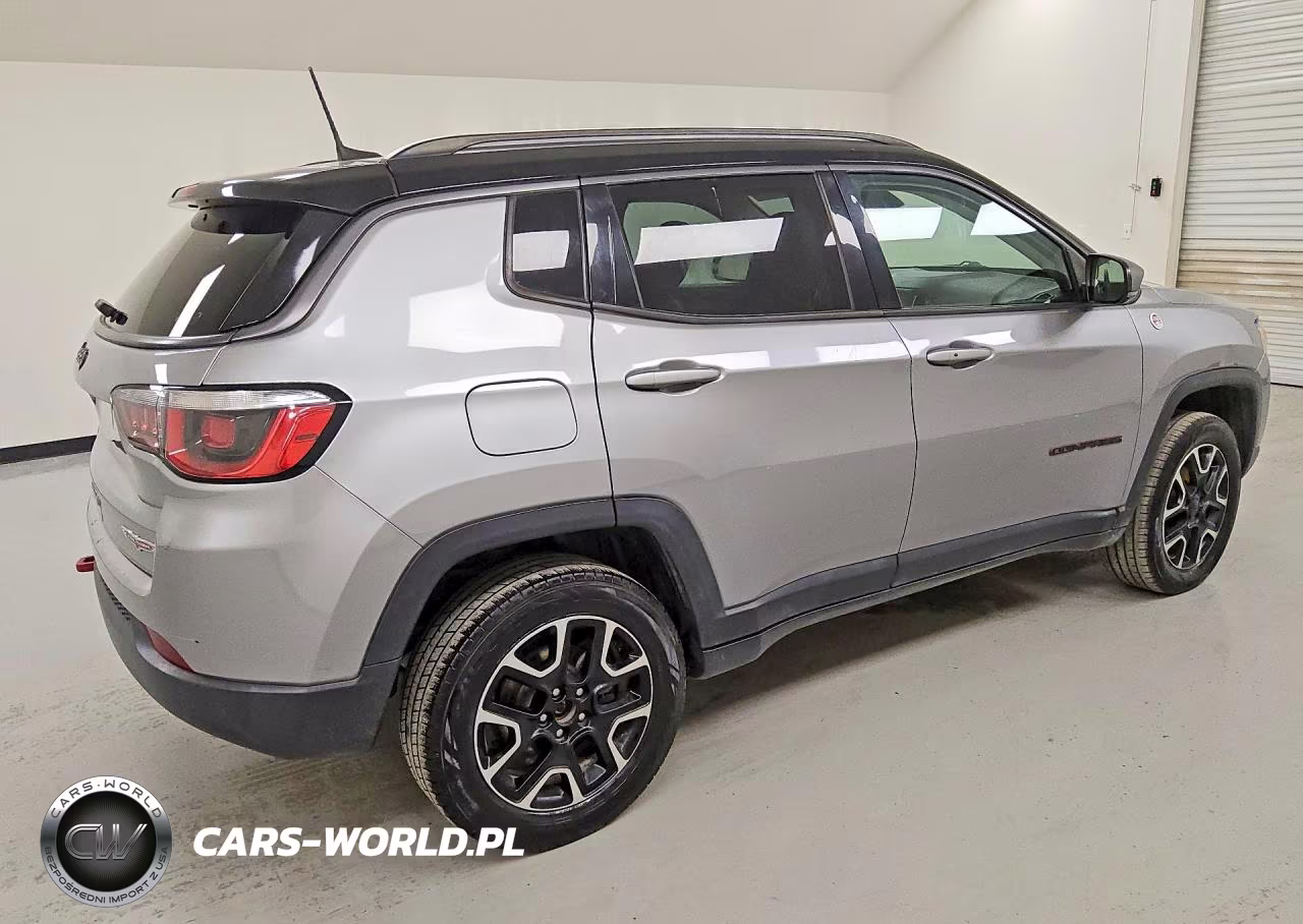 2019 Jeep Compass Trailhawk VIN:3C4NJDDB7KT817073 - 3