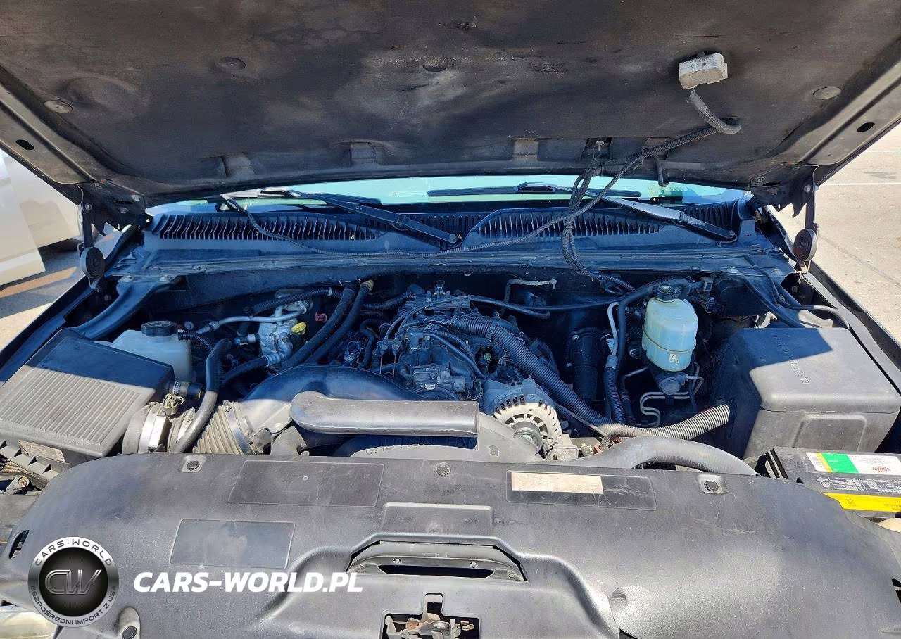 1999 Chevrolet Silverado C2500 VIN:1GCFC29U3XZ142349 - 11
