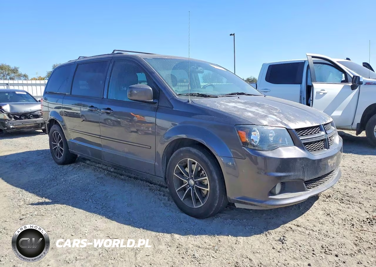 2017 Dodge Grand Caravan Gt VIN:2C4RDGEG7HR791039 - 4