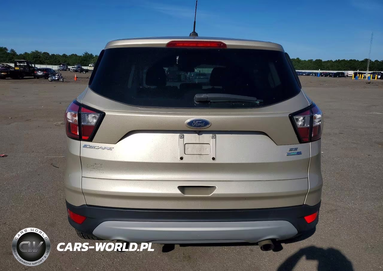 2017 Ford Escape Se VIN:1FMCU9GD4HUC61548 - 6