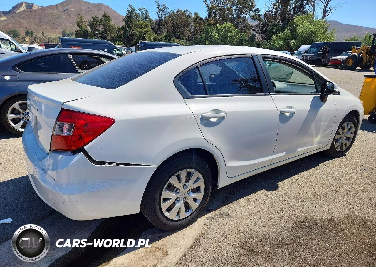 2012 Honda Civic Lx VIN:19XFB2F58CE381160 - 3