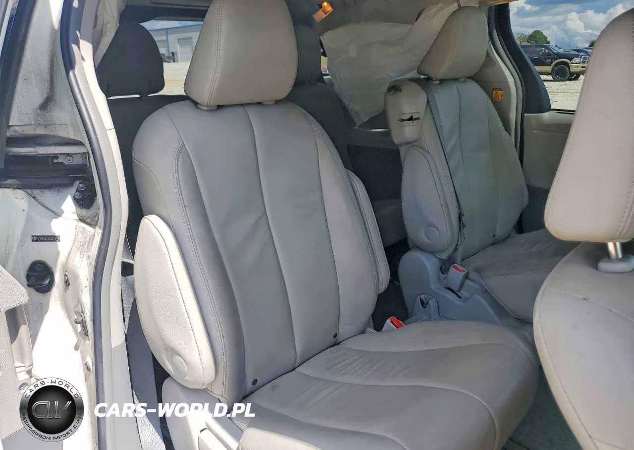 2012 Toyota Sienna Xle 8-Passenger VIN:5TDYK3DCXCS279719 - 11