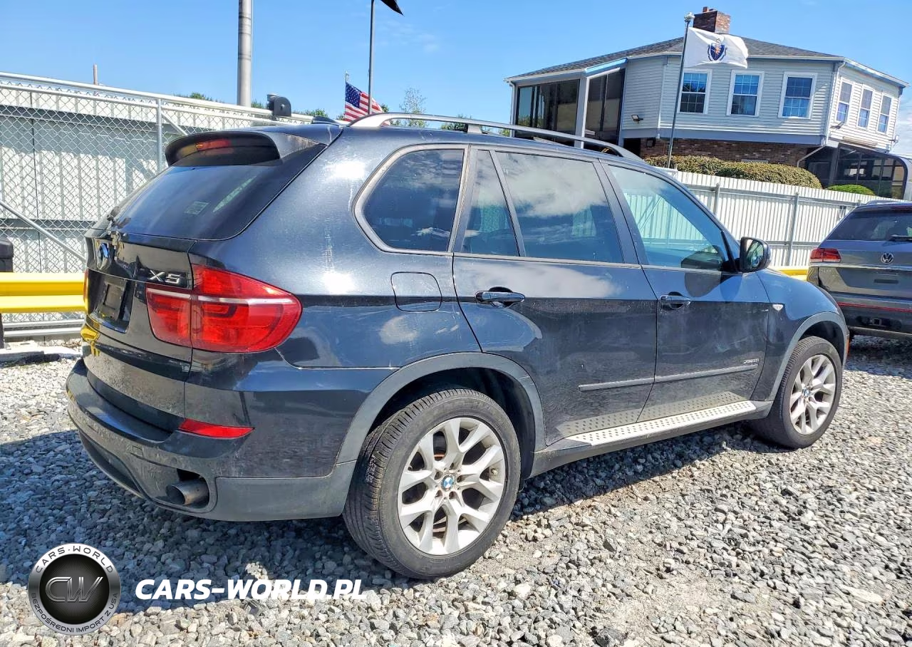 2011 BMW X5 xDrive35I VIN:5UXZV4C50BL404939 - 3