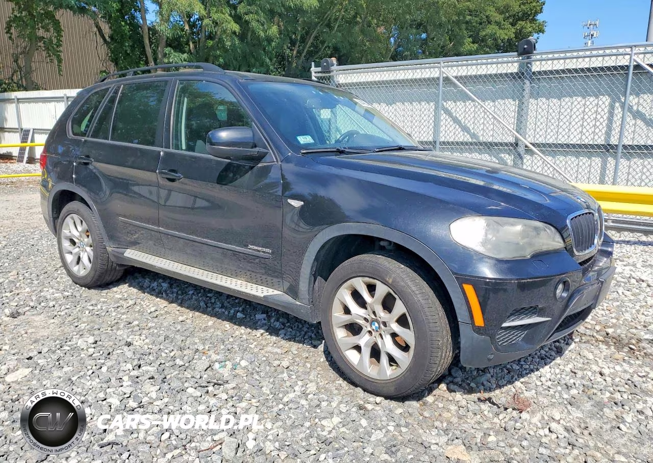 2011 BMW X5 xDrive35I VIN:5UXZV4C50BL404939 - 4