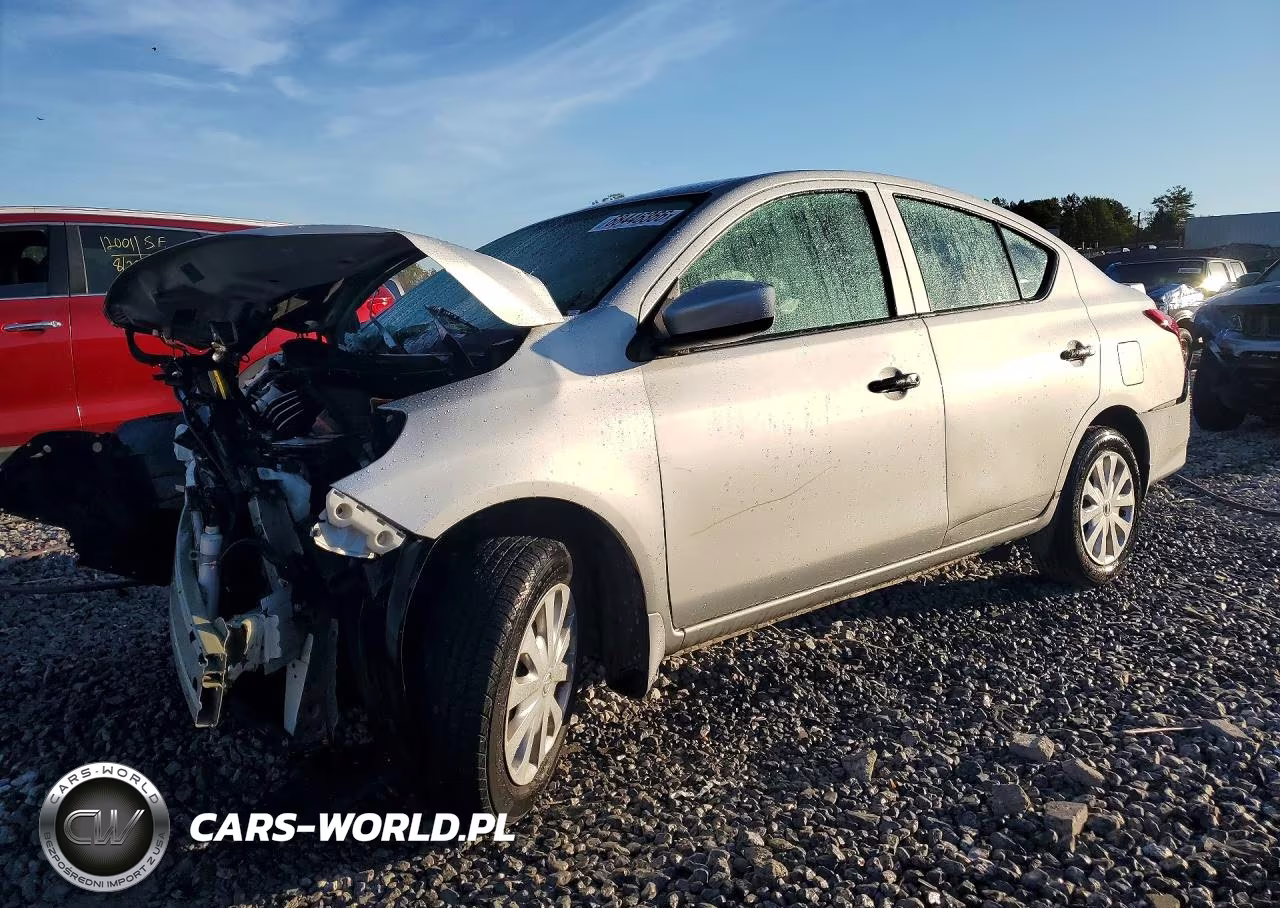 2019 Nissan Versa S Plus – zdjęcie 1 z 12