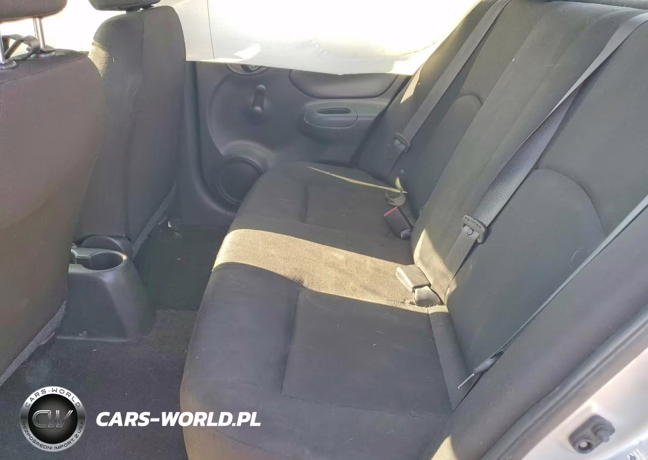 2019 Nissan Versa S Plus VIN:3N1CN7AP8KL820273 - 10