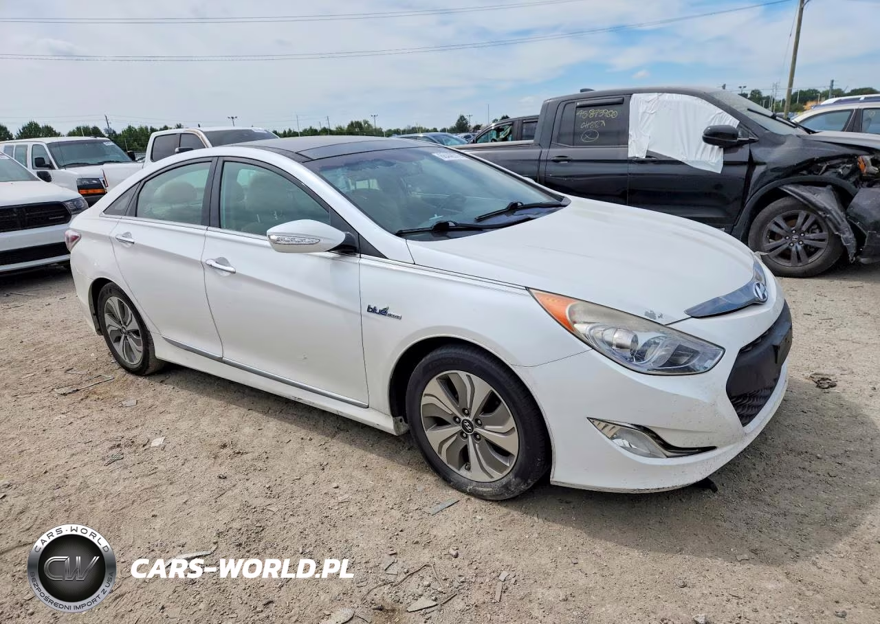 2015 Hyundai Sonata Hybrid Limited VIN:KMHEC4A42FA125277 - 4