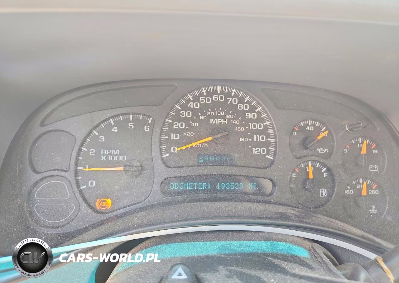 2003 Chevrolet Silverado C1500 VIN:2GCEC19V531110035 - 9