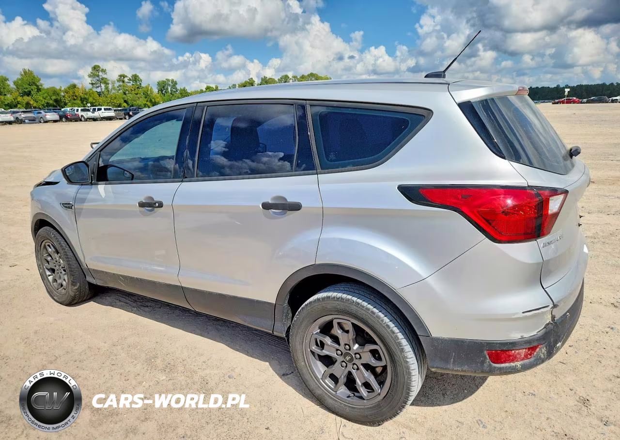 2019 Ford Escape S VIN:1FMCU0F71KUB77833 - 2