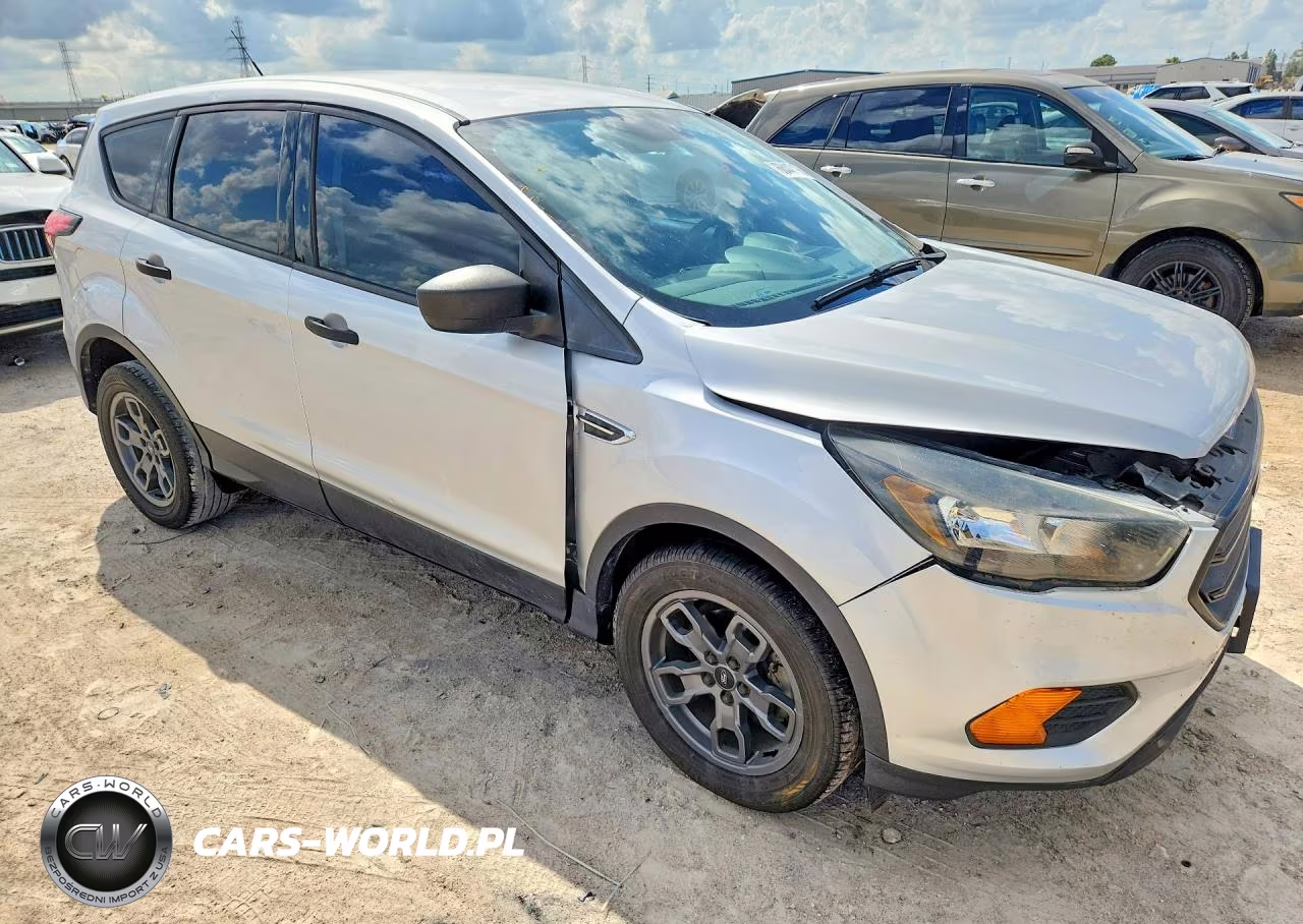 2019 Ford Escape S VIN:1FMCU0F71KUB77833 - 4