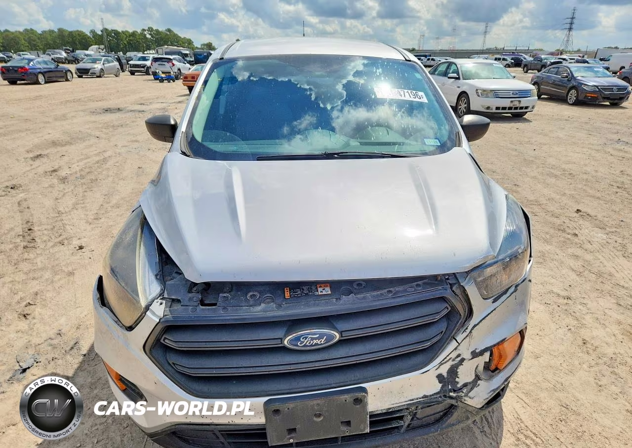 2019 Ford Escape S VIN:1FMCU0F71KUB77833 - 5