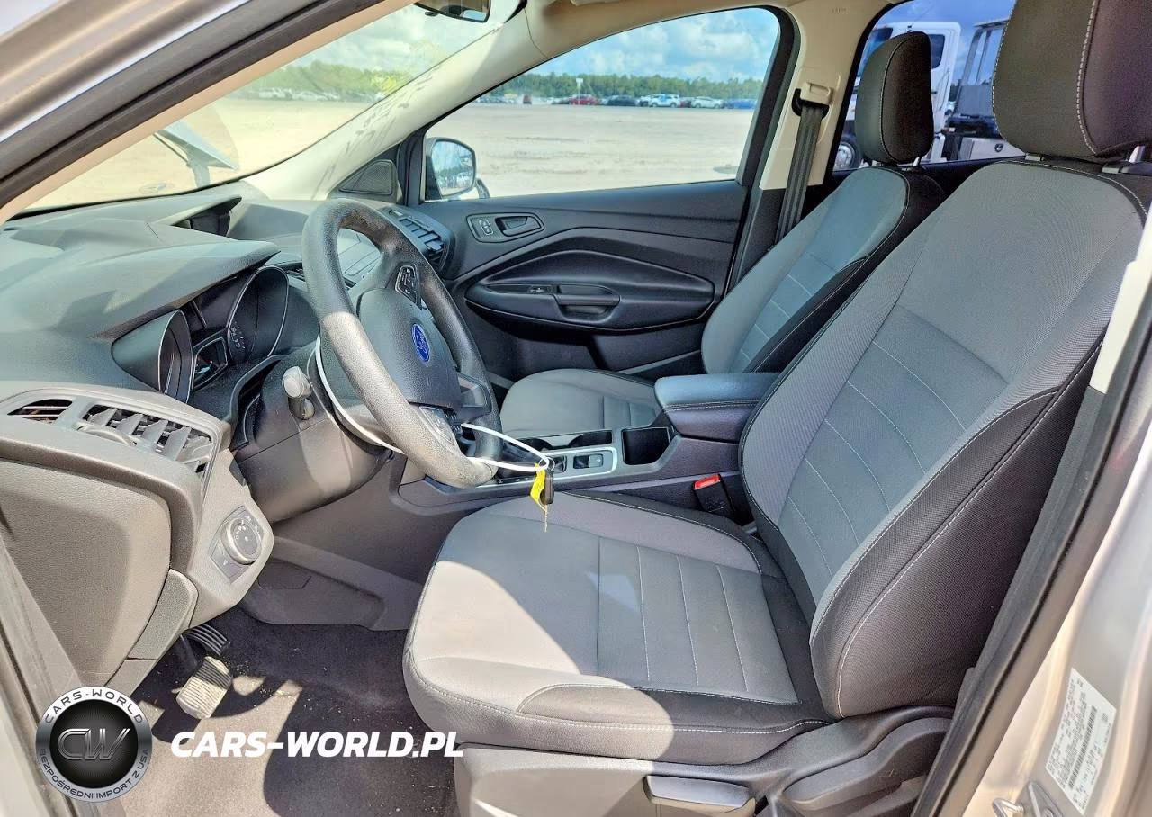 2019 Ford Escape S VIN:1FMCU0F71KUB77833 - 7