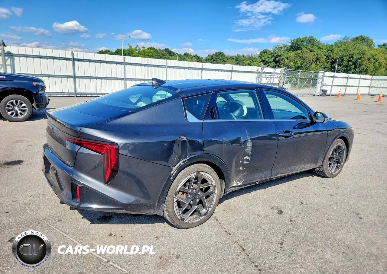 2025 Kia K4 Gt Line VIN:3KPFW4DE3SE153410 - 3