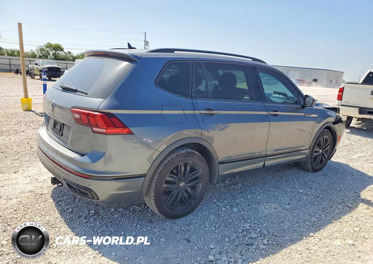2022 Volkswagen Tiguan Se R-Line Black VIN:3VVCB7AX0NM078358 - 3
