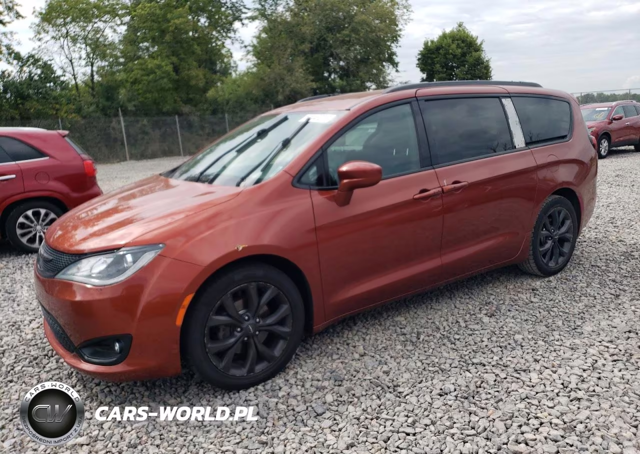 2018 Chrysler Pacifica Touring L – zdjęcie 1 z 12