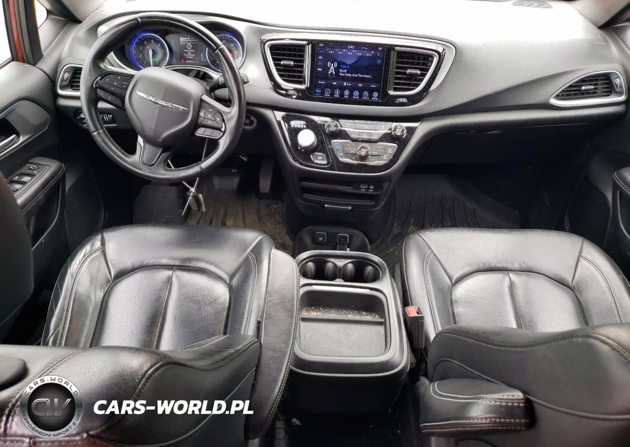 2018 Chrysler Pacifica Touring L VIN:2C4RC1BG0JR172230 - 8
