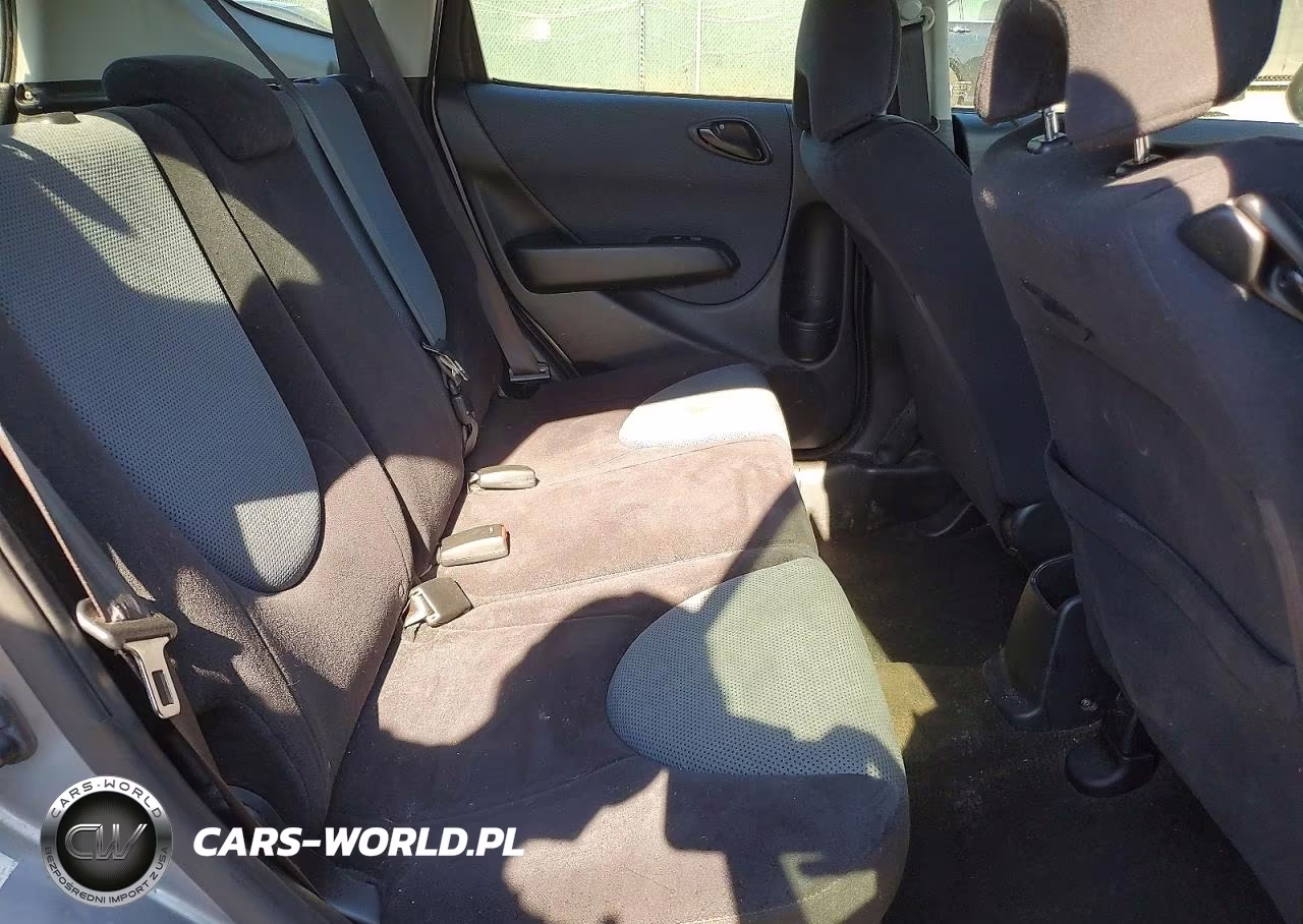 2008 Honda Fit VIN:JHMGD38428S023564 - 10