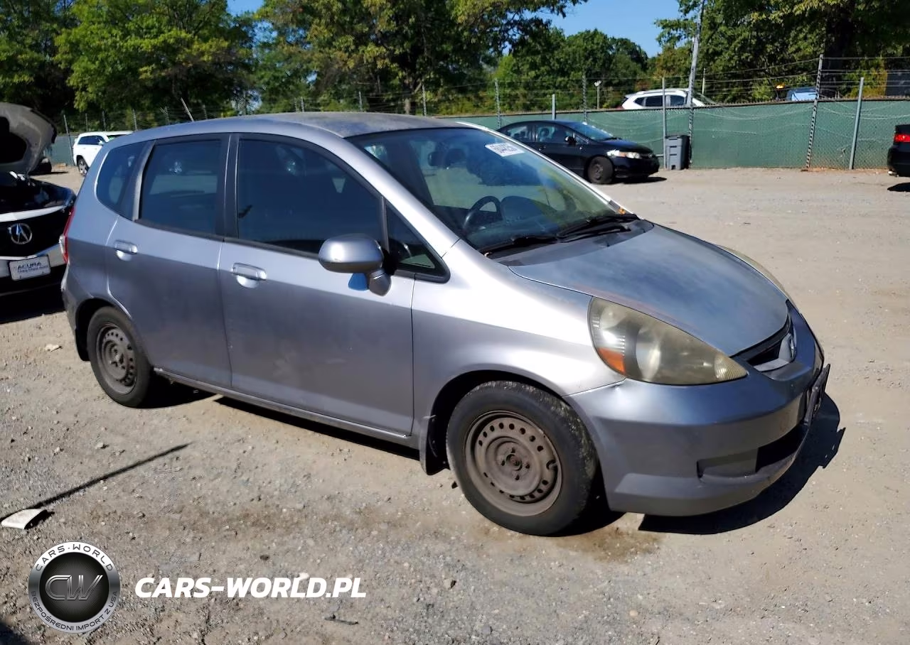 2008 Honda Fit VIN:JHMGD38428S023564 - 4