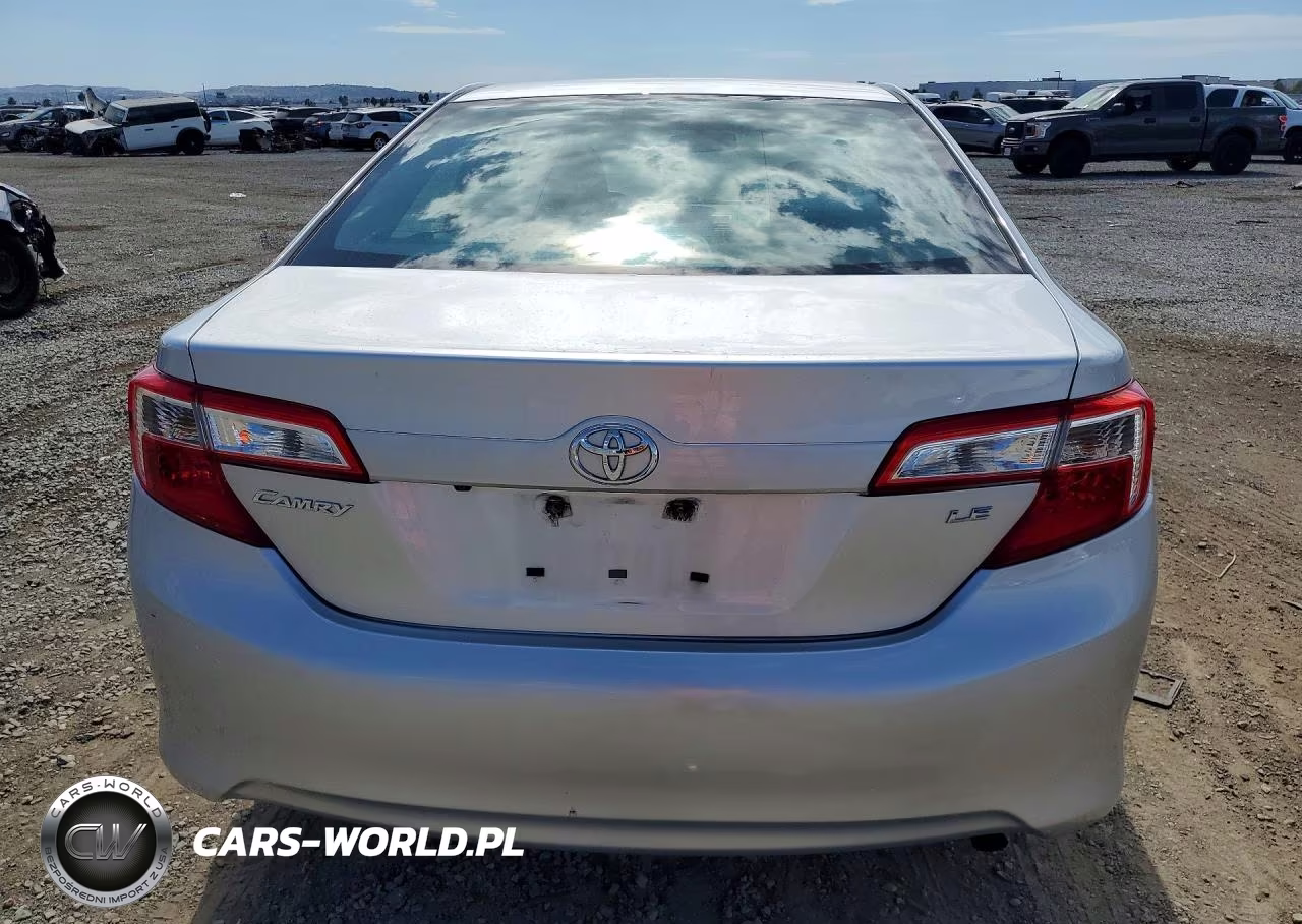 2014 Toyota Camry Le VIN:4T4BF1FK6ER399696 - 6