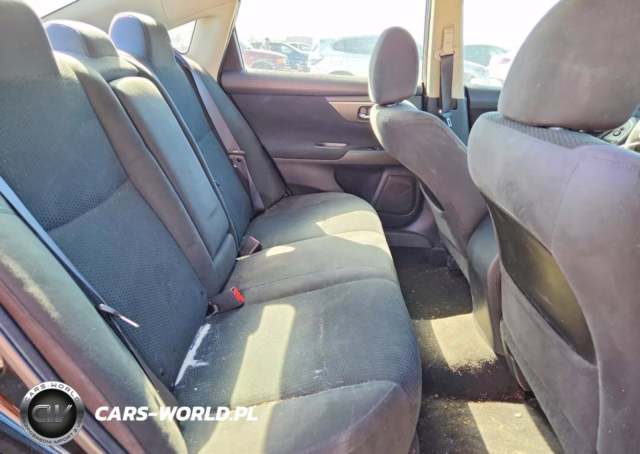 2015 Nissan Altima 2.5 S VIN:1N4AL3AP0FC111413 - 10
