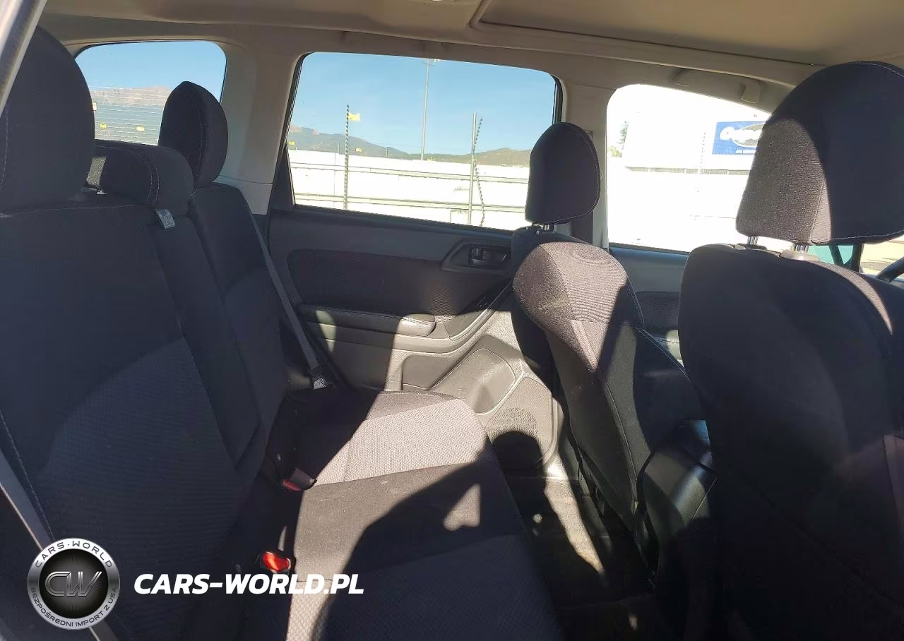 2018 Subaru Forester 2.5I Premium VIN:JF2SJAEC8JG585192 - 11