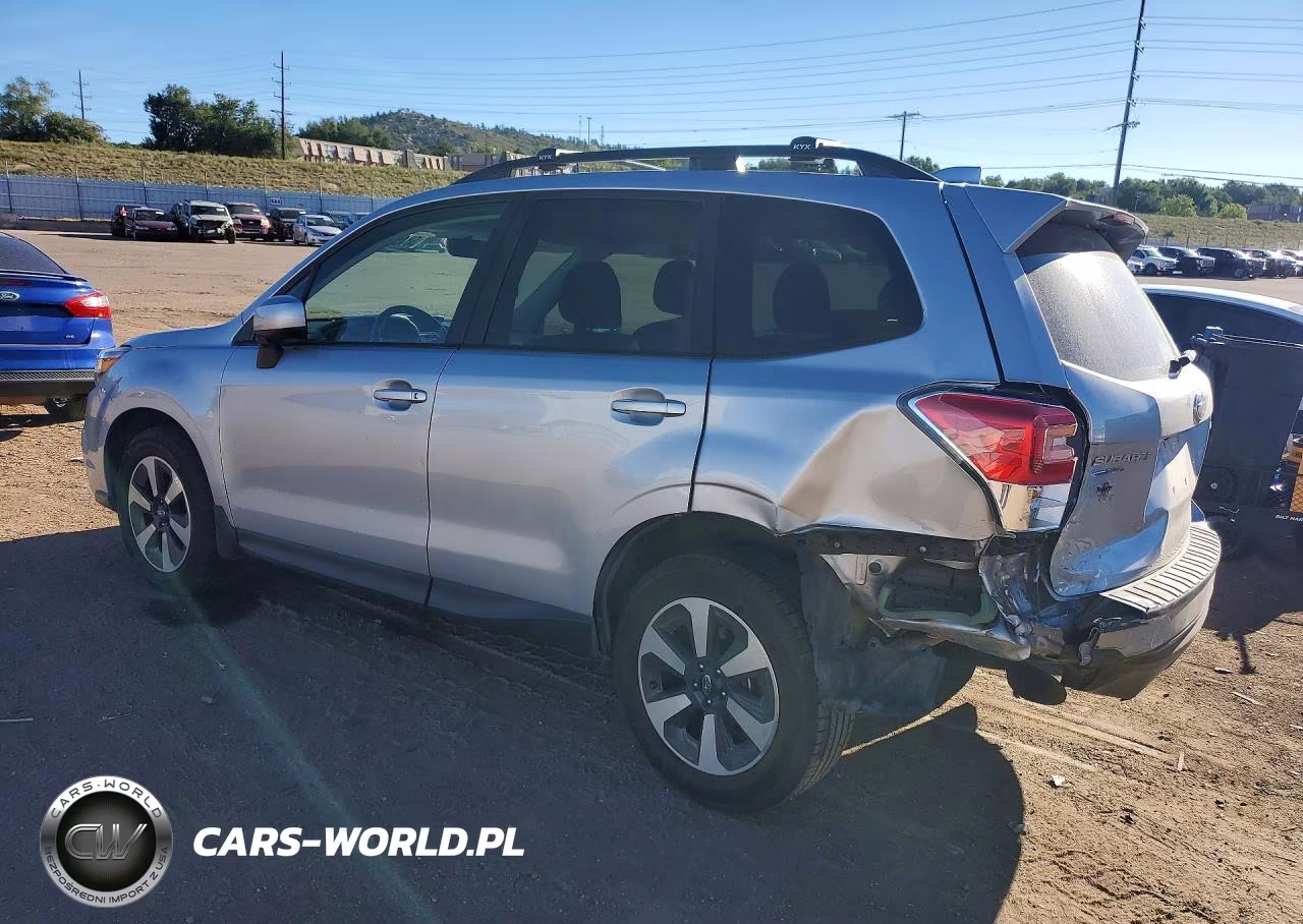 2018 Subaru Forester 2.5I Premium VIN:JF2SJAEC8JG585192 - 2