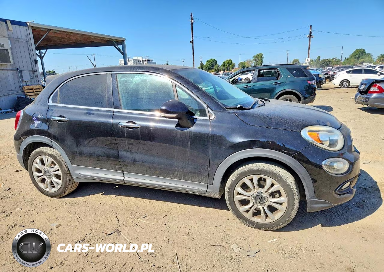 2016 Fiat 500X Lounge VIN:ZFBCFXDT6GP373654 - 4
