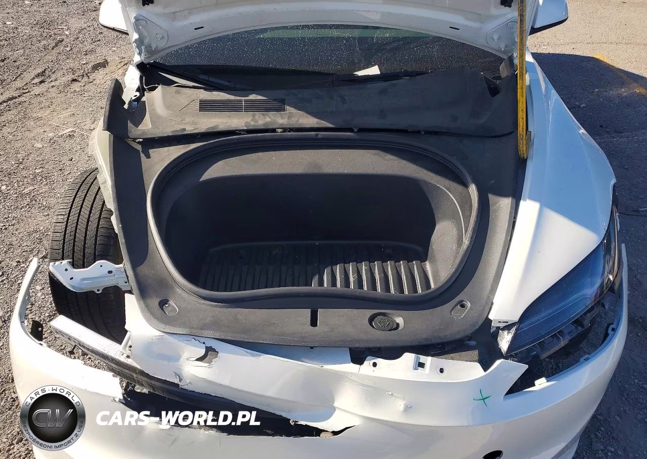 2025 Tesla Model 3 VIN:5YJ3E1EA6SF026483 - 11