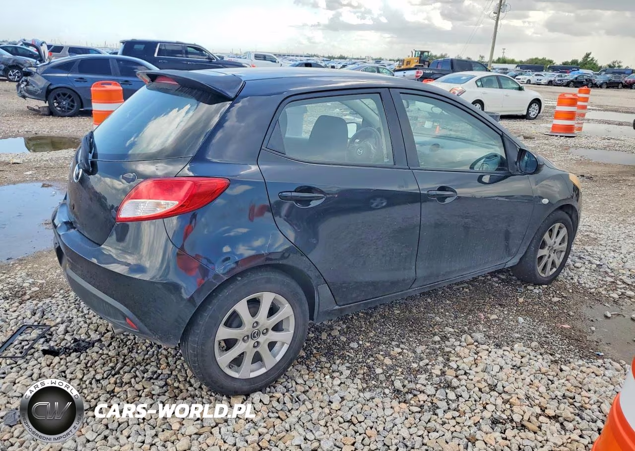 2014 Mazda Mazda2 Touring VIN:JM1DE1LY7E0175797 - 3
