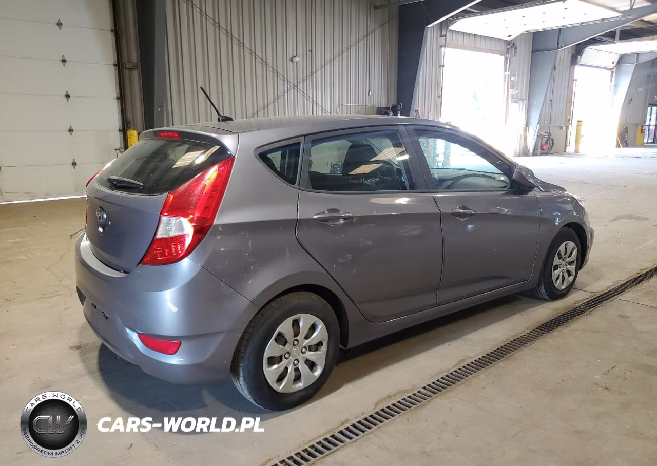 2017 Hyundai Elantra VIN:KMHCT5AE5HU346508 - 3