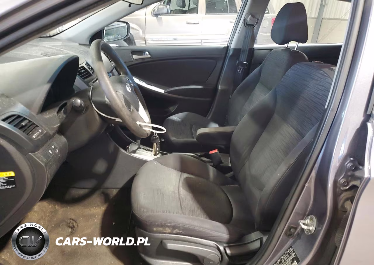 2017 Hyundai Elantra VIN:KMHCT5AE5HU346508 - 7