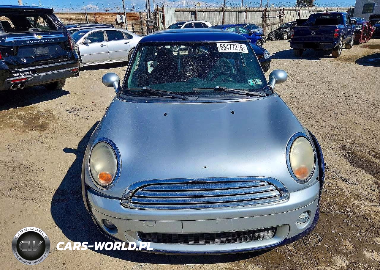 2008 Mini Cooper VIN:WMWMF33568TT66206 - 5