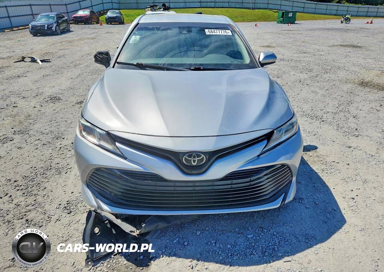 2020 Toyota Camry Le VIN:4T1C11AK4LU305588 - 5