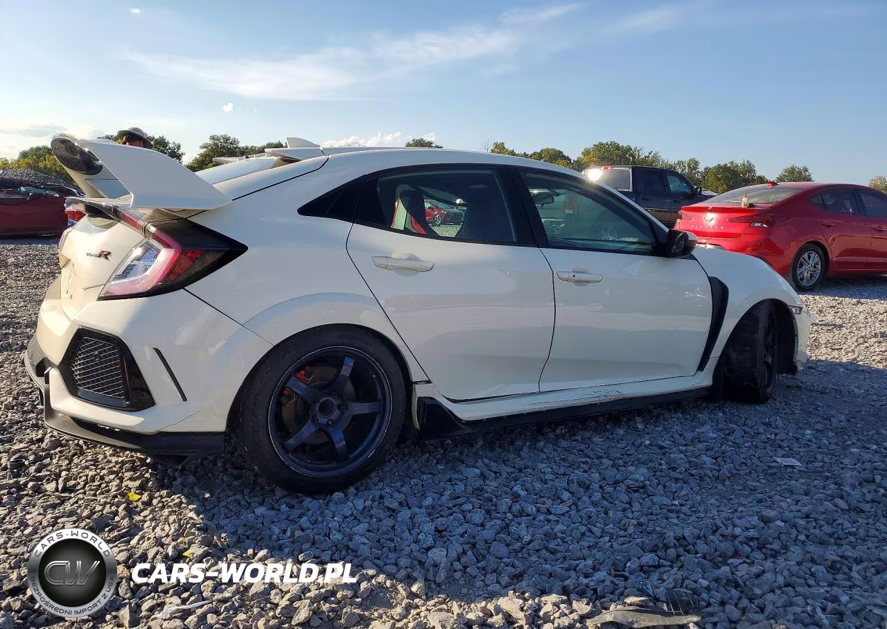 2018 Honda Civic Type-R Touring VIN:SHHFK8G71JU201865 - 3