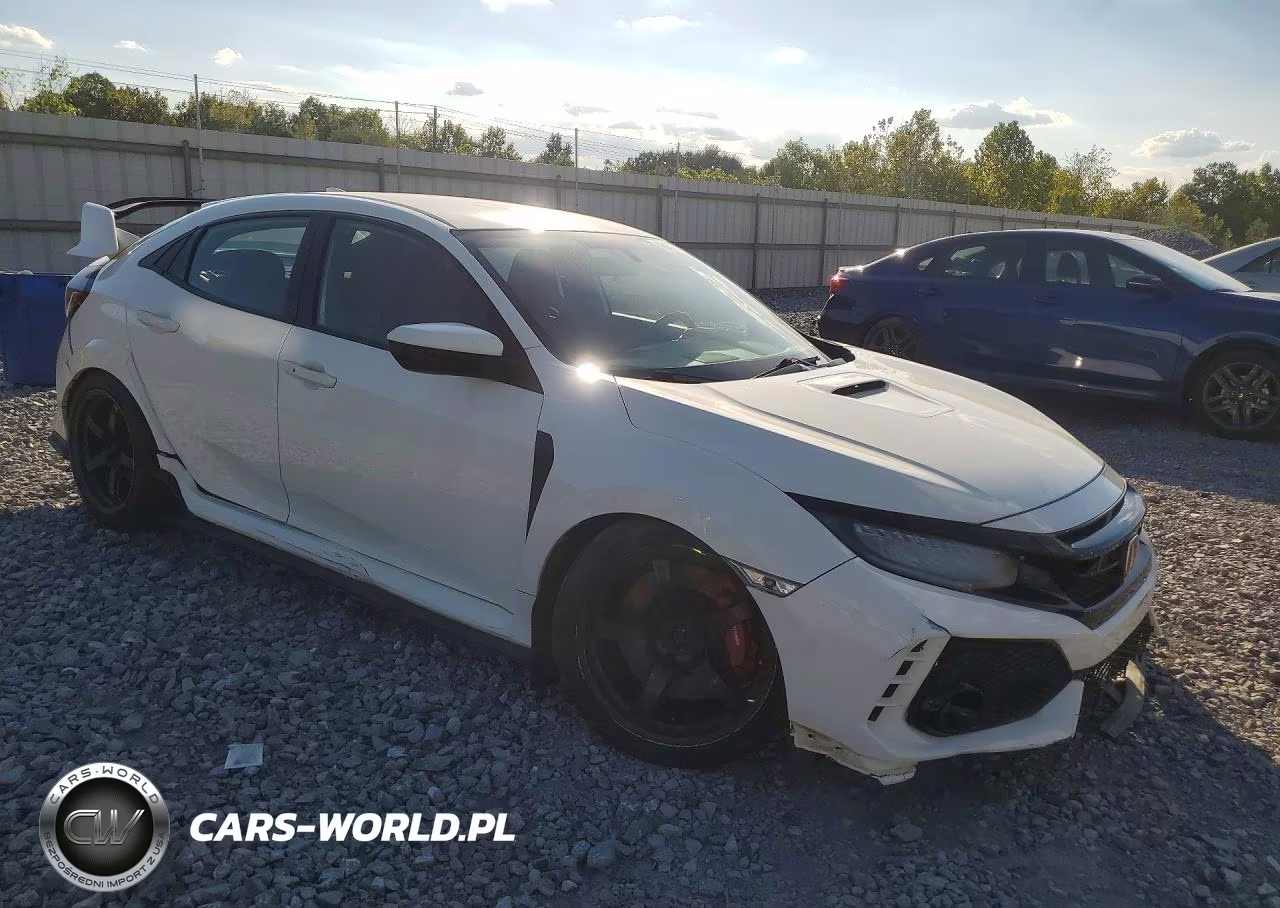 2018 Honda Civic Type-R Touring VIN:SHHFK8G71JU201865 - 4